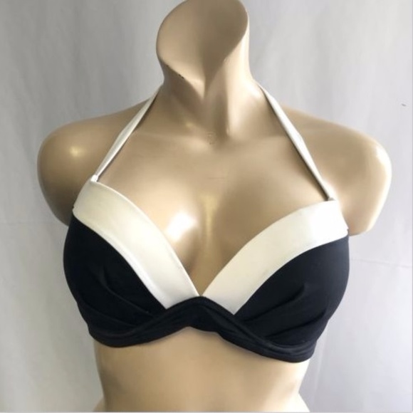 Victoria's Secret Other - Victoria's Secret Swim Bikini Top